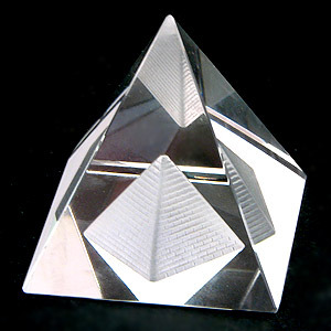 Пирамида. Пирамиды в магии. Магические и лечебные свойства пирамид. Тайна пирамид. Все о пирамидах. Тату пирамида.  0304860
